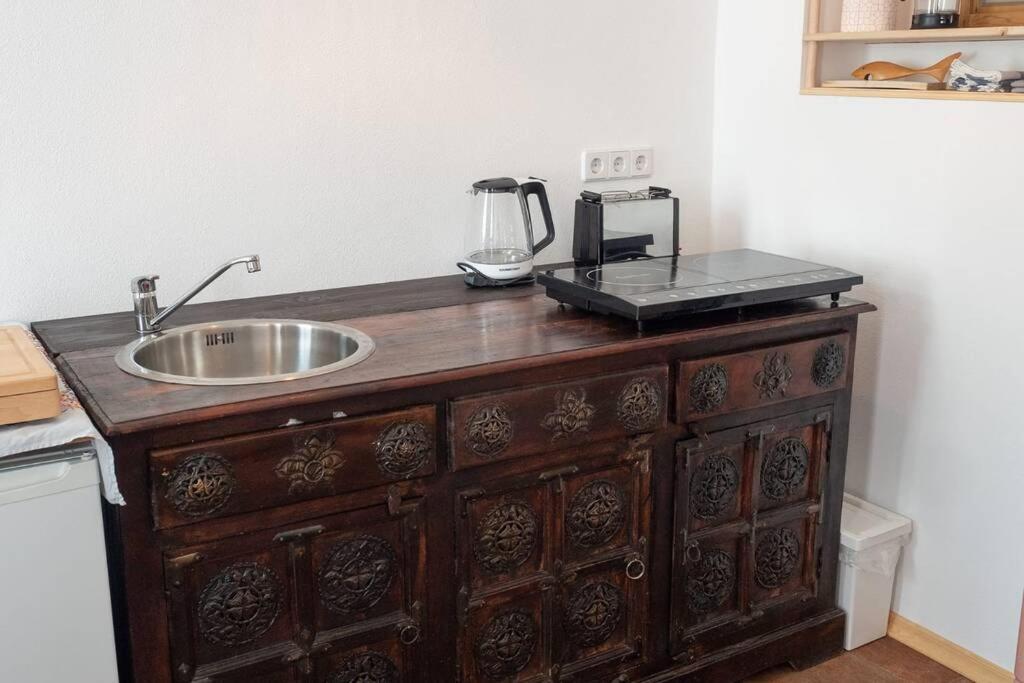 Ferienwohnung Von Der Herzogshoehe ,Wifi, Netflix, Parkplatz, Kamin, Fussbodenheizung, Thermomix, Babybett ケムニッツ エクステリア 写真