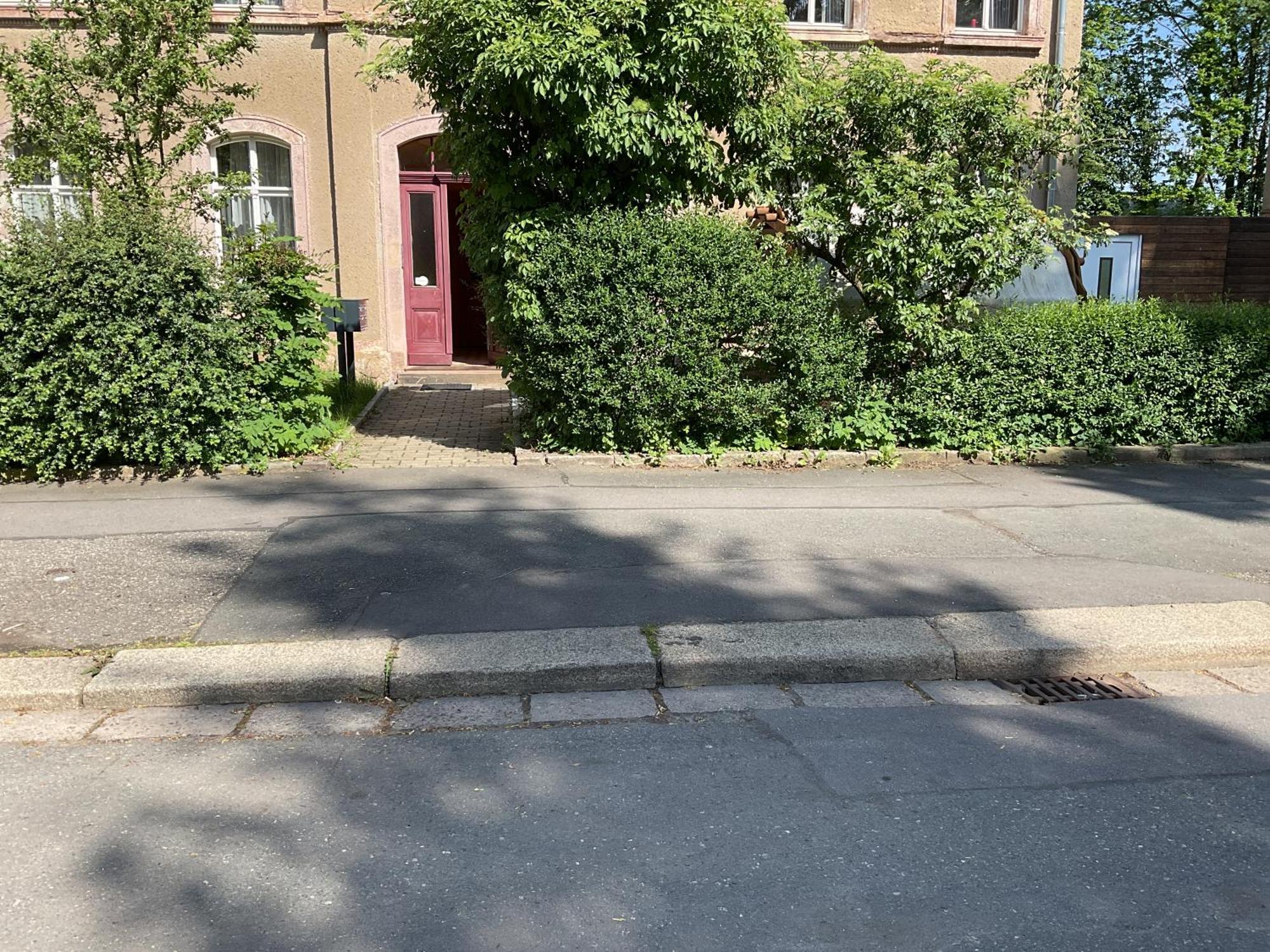 Ferienwohnung Von Der Herzogshoehe ,Wifi, Netflix, Parkplatz, Kamin, Fussbodenheizung, Thermomix, Babybett ケムニッツ エクステリア 写真